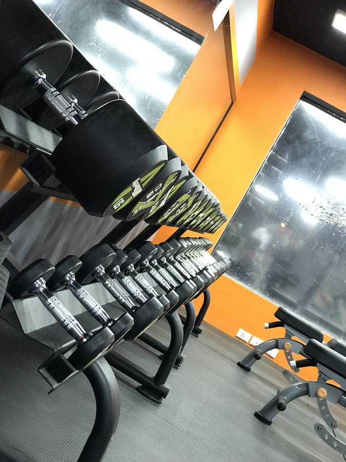 Badan Suites Safut ภายนอก รูปภาพ